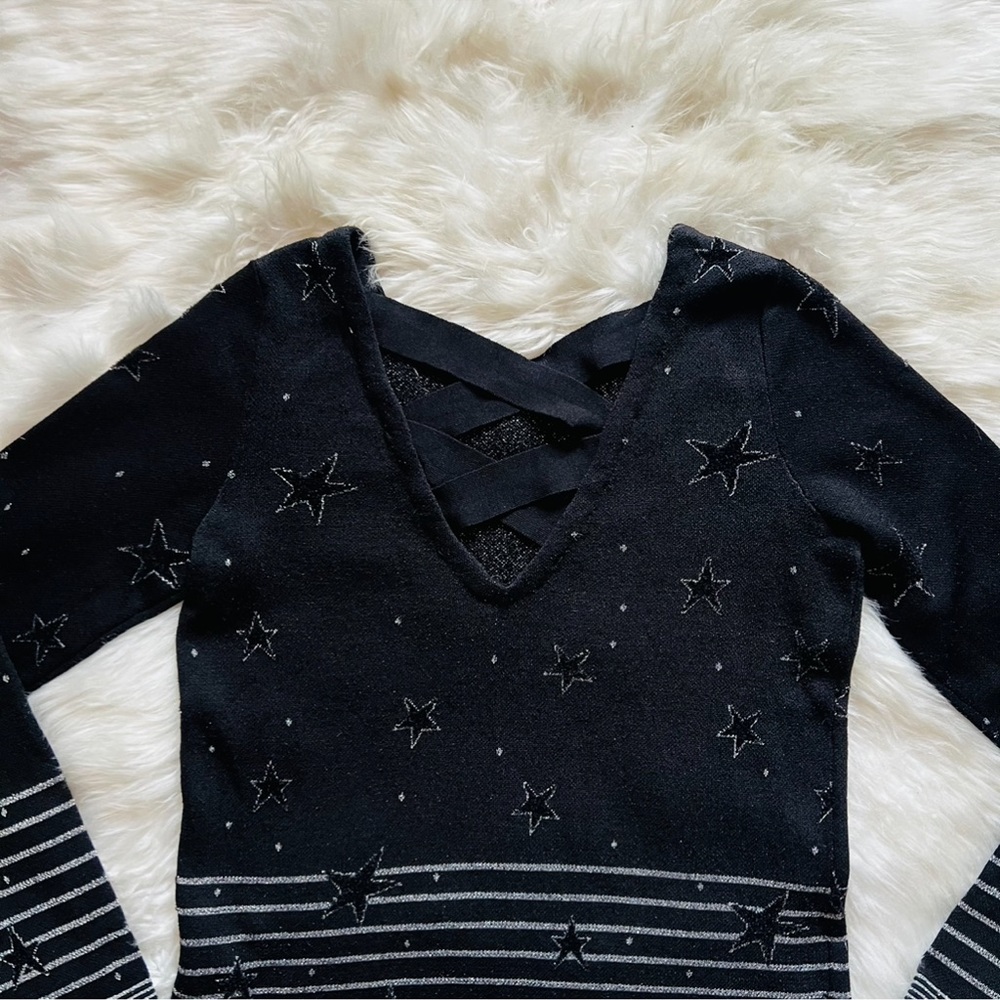 New! NAF NAF Star Cut Out Sweater - Picture 5 of 6